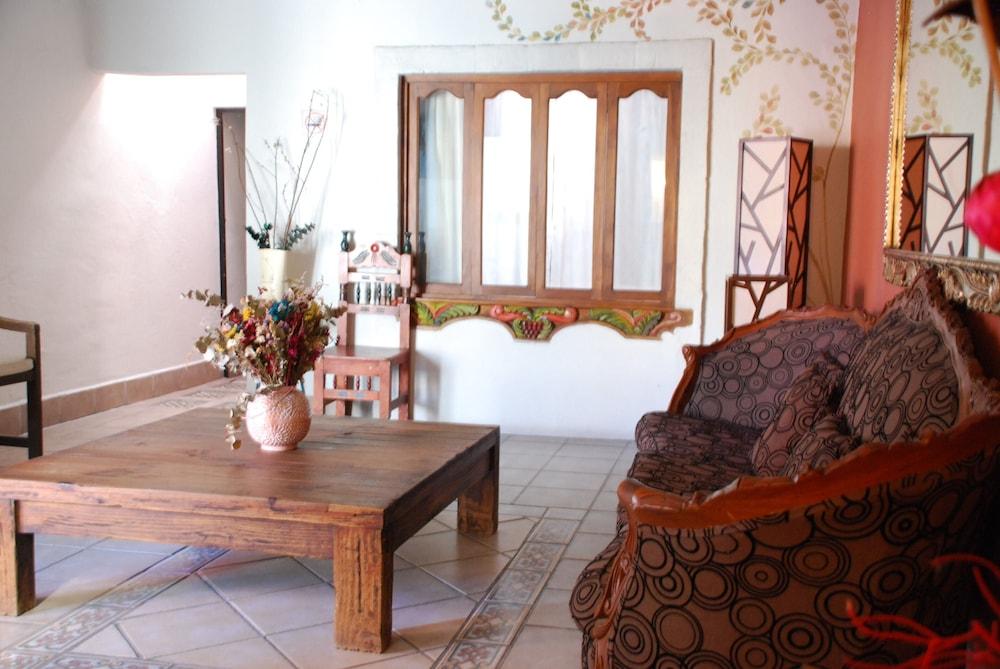 Santa Ana Hotel 3*