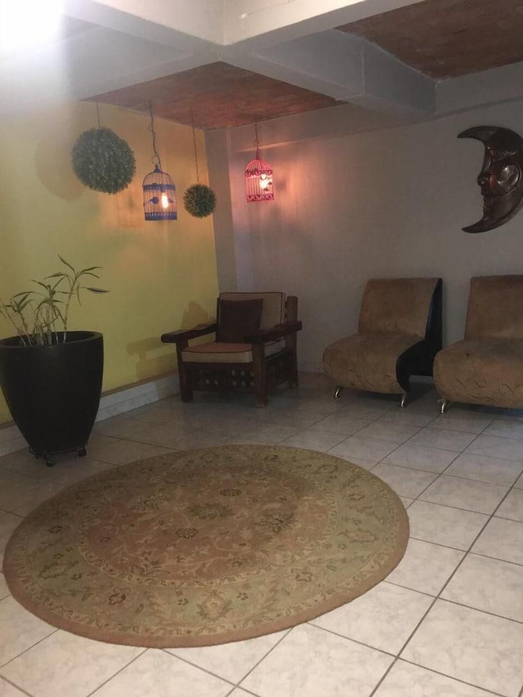 Hotel Santa Ana 3*