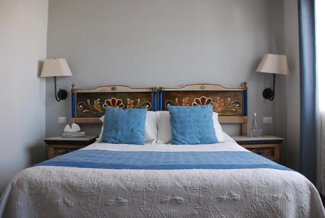 Hotel Santa Ana 3*